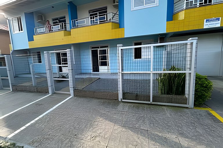 Apto Térreo no centro de Garopaba