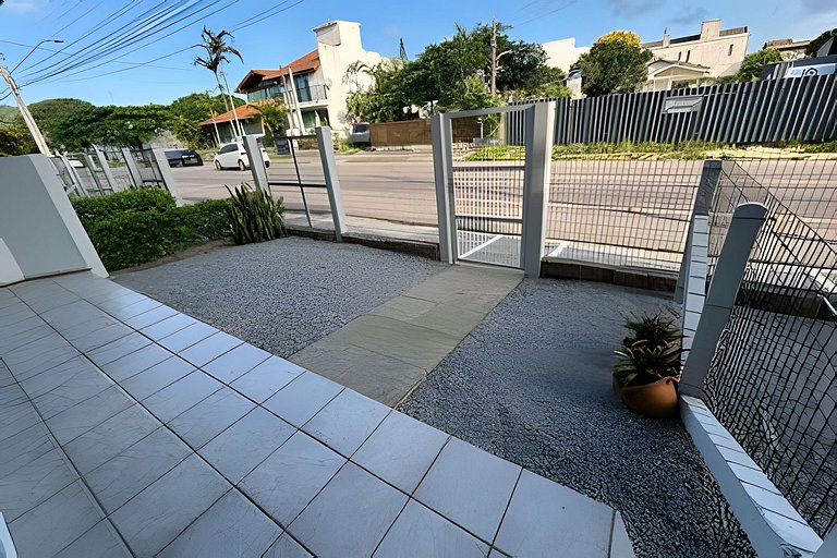 Apto Térreo no centro de Garopaba