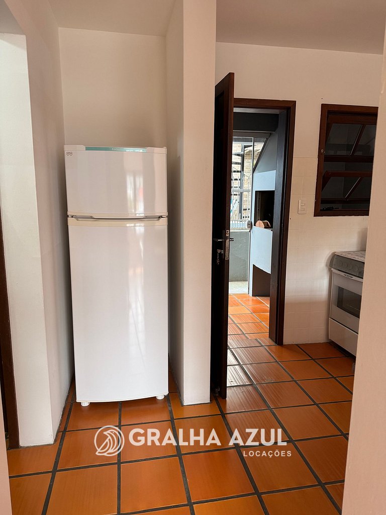 Apartamento de 02 quartos no centro de Garopaba!